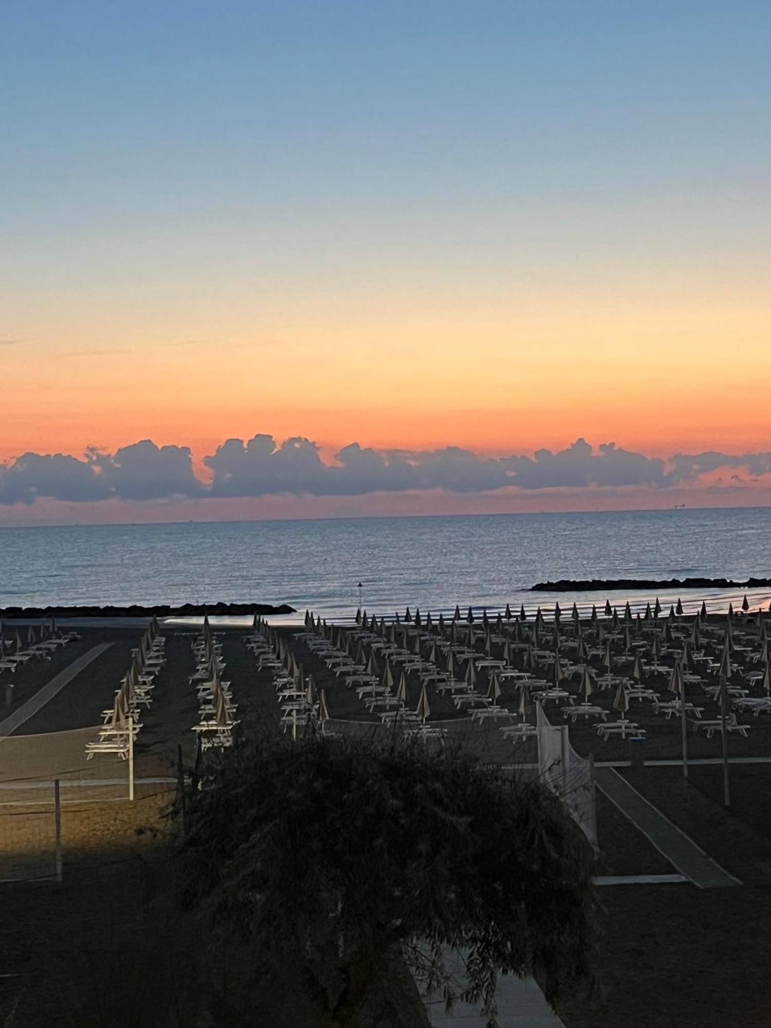 Hotel Cliff Rimini Exteriér fotografie