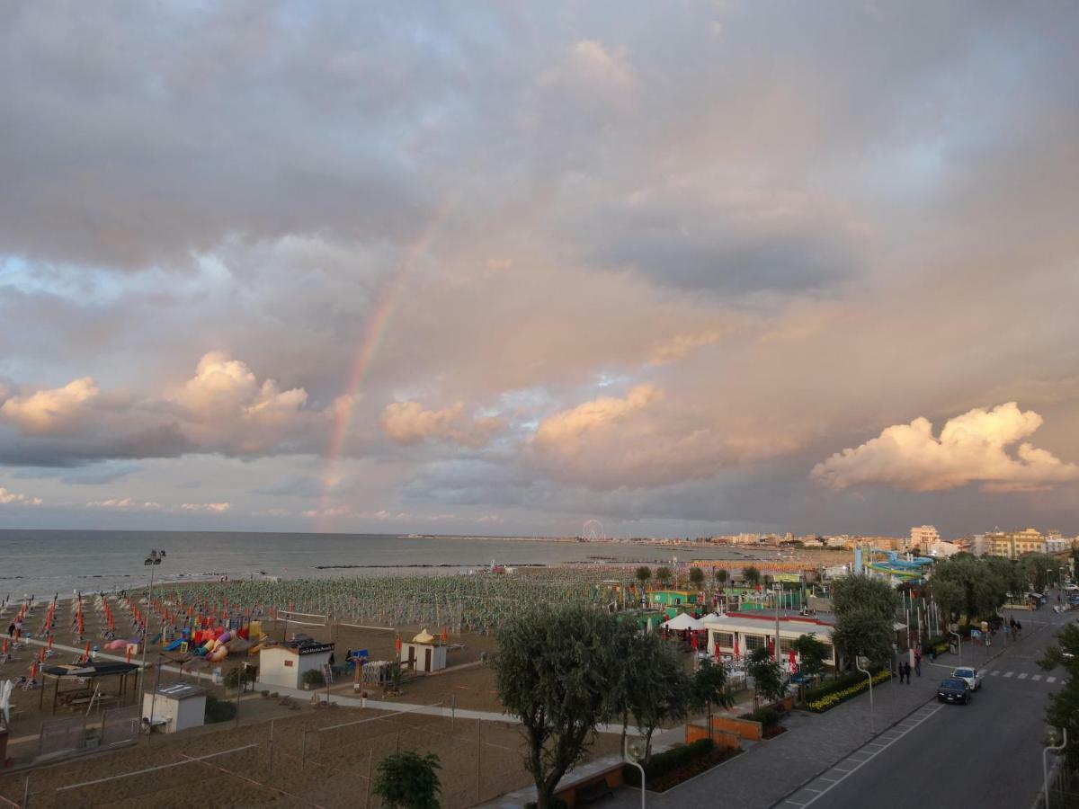Hotel Cliff Rimini Exteriér fotografie